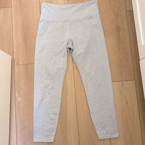 Light HeatherGray Zobha leggings, lightly worn Size Large willing to make offers